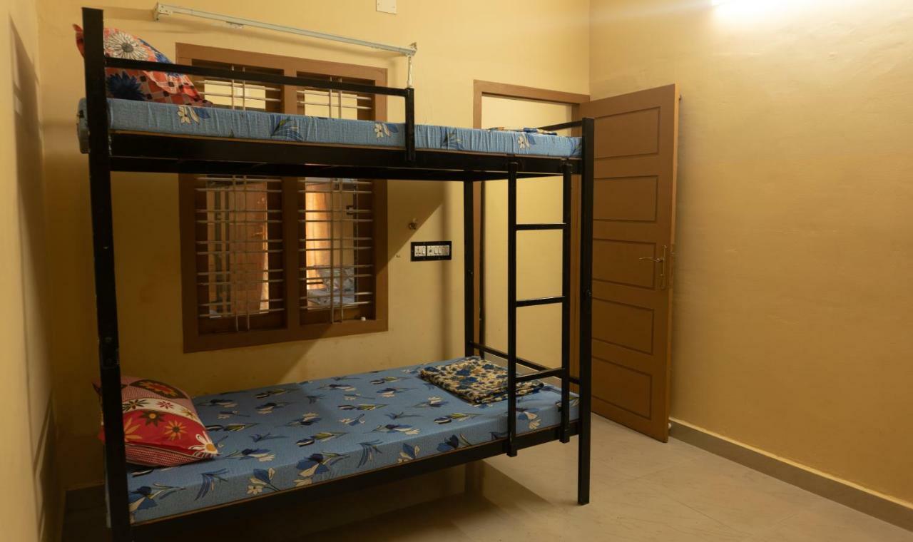 Aramana Holiday Inn Alappuzha Dış mekan fotoğraf