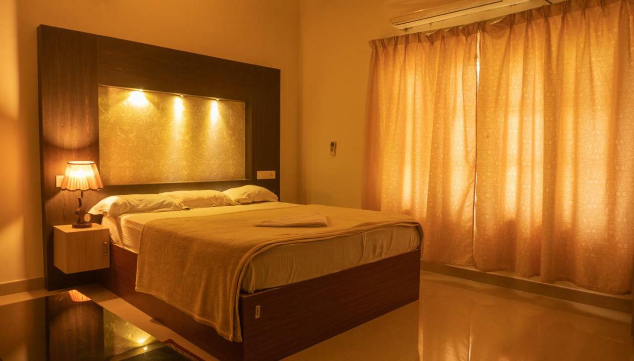 Aramana Holiday Inn Alappuzha Dış mekan fotoğraf